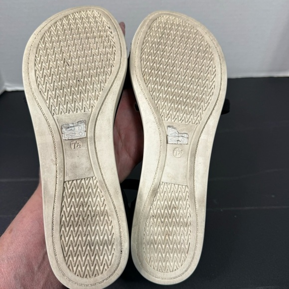 Eileen Fisher Sola Black Nubuck Criss Cross Ankle Strap Heel Zipper Sandals - Picture 9 of 9